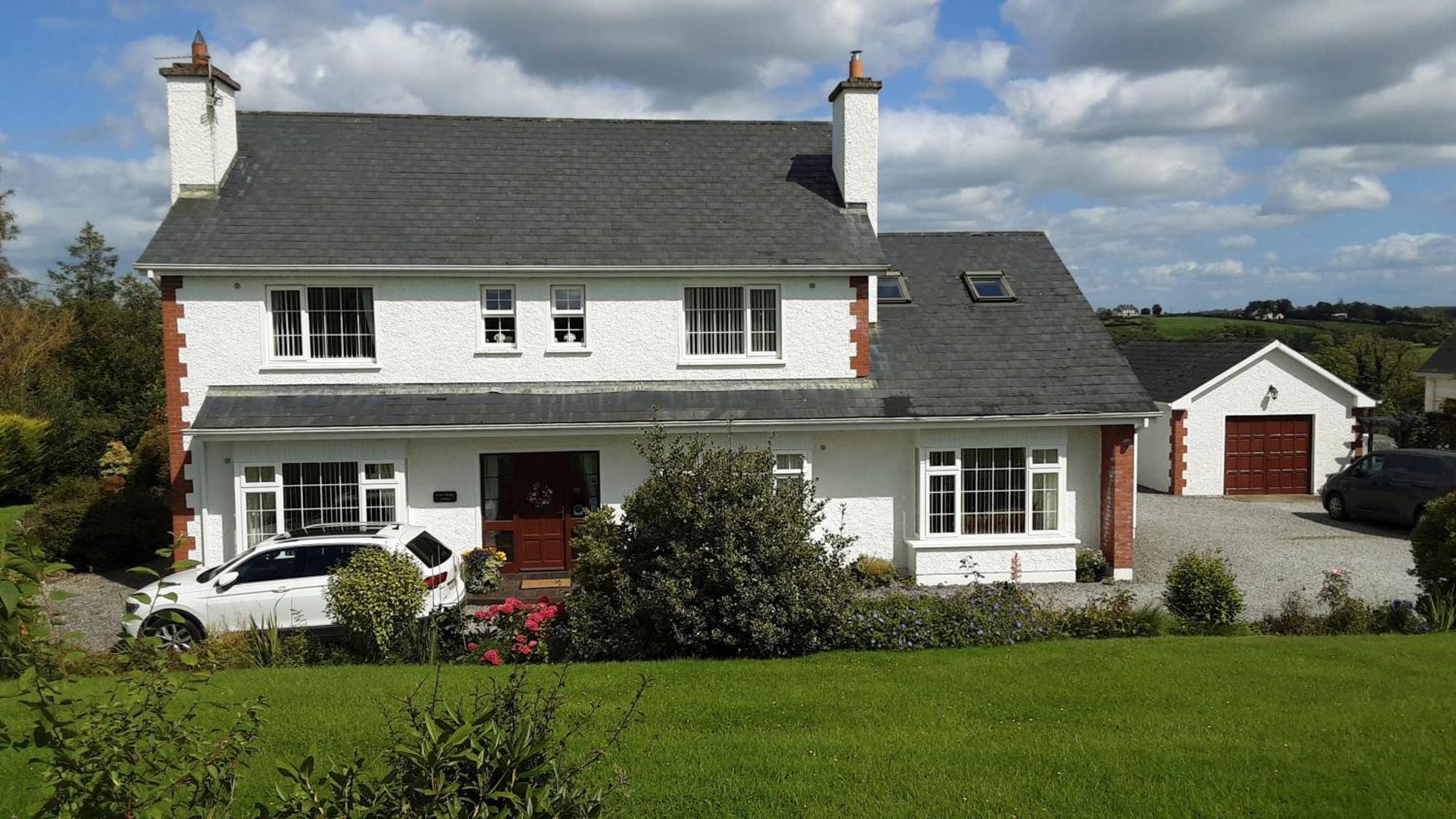 Hawthorn Lodge Belturbet Bagian luar foto